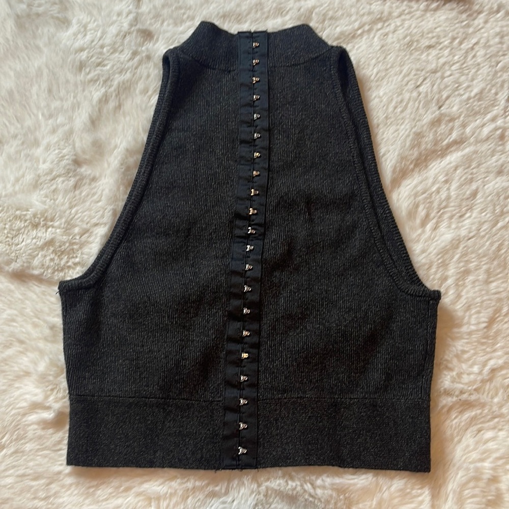 Victoria’s Secret mock neck top - SIZE: XS